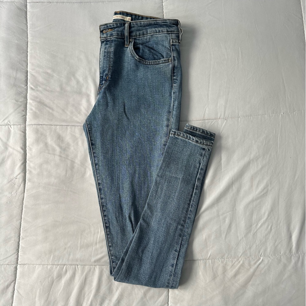 Skinny jeans